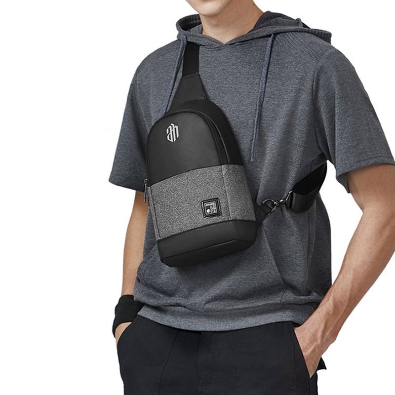 Miesten Polyesteri Vapaa-ajan Urheilulaukku Crossbody Laukku