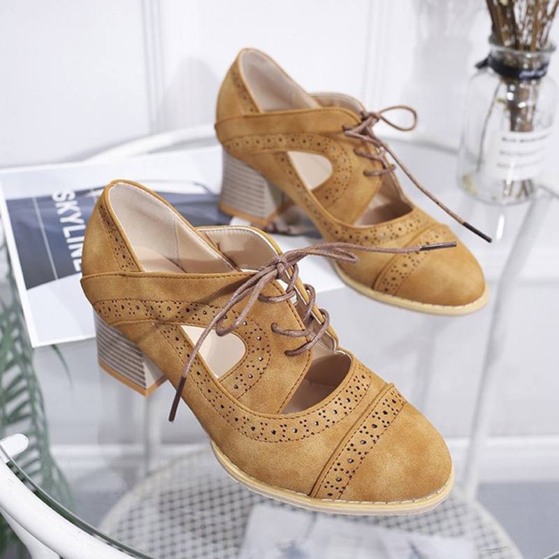 Brogue Carved Chunky Heel -kengät