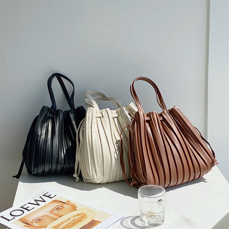 Naisten Pu-nahkainen Kiristysnauha Raita Crossbody Laukku Olkalaukku Käsilaukku Ruched Laukku