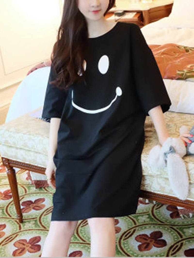 Naiset Funny Smile Painatus Pyöreäpääntie Home Hengittävä Yöpaita